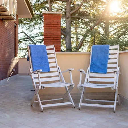 Guesthost - Portosole Attic - With Terrace And Private Parking