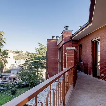 Guesthost - Portosole Attic - With Terrace And Private Parking Appartement *