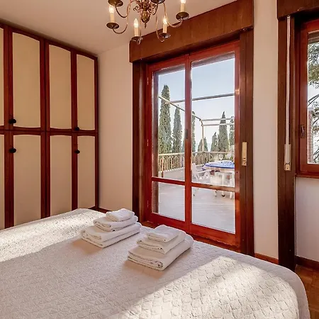 Guesthost - Portosole Attic - With Terrace And Private Parking * San Remo