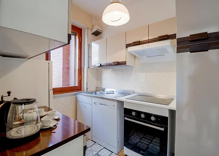 Guesthost - Portosole Attic - With Terrace And Private Parking San Remo