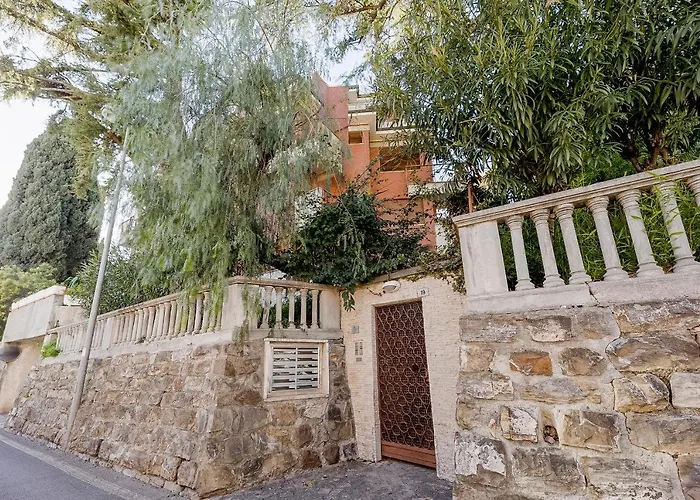 Guesthost - Portosole Attic - With Terrace And Private Parking *